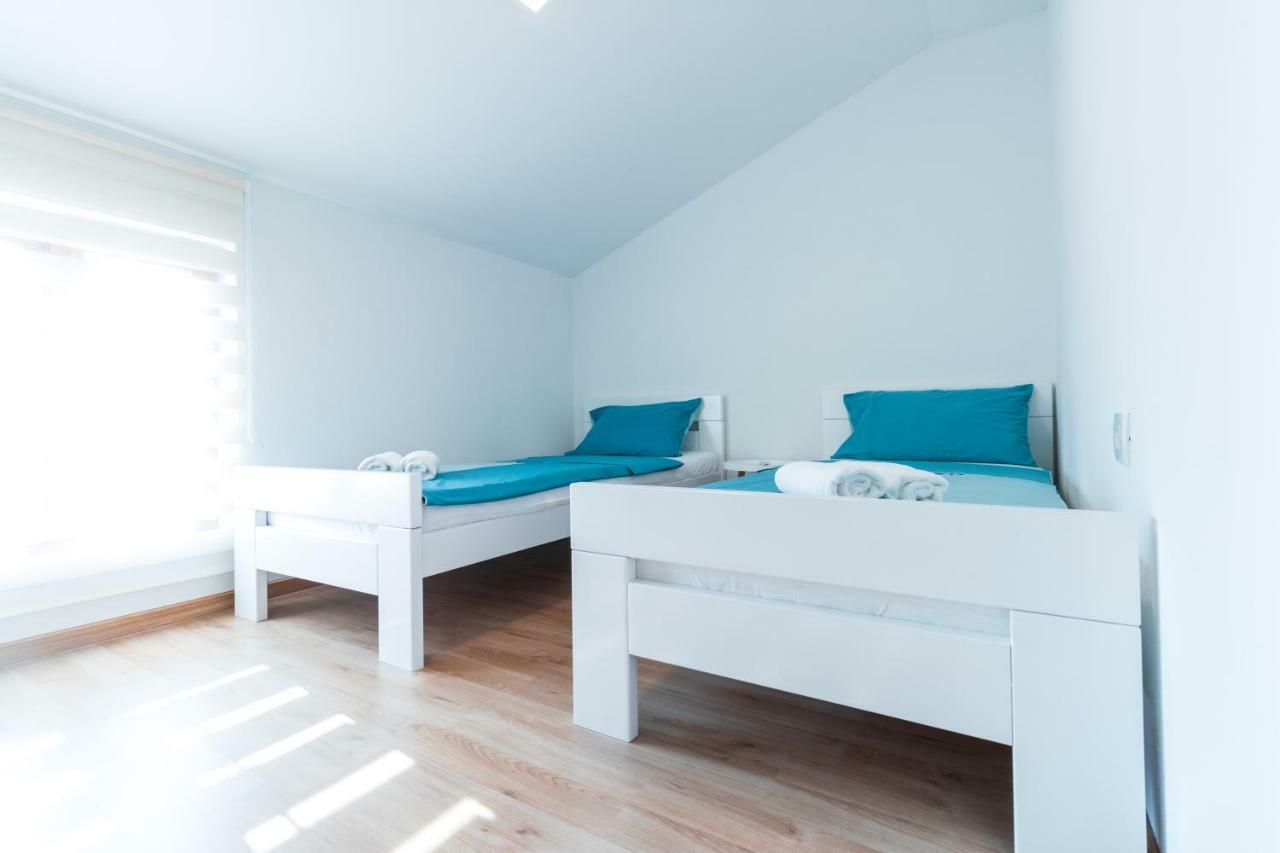 Apartments Amavi إيزولا المظهر الخارجي الصورة