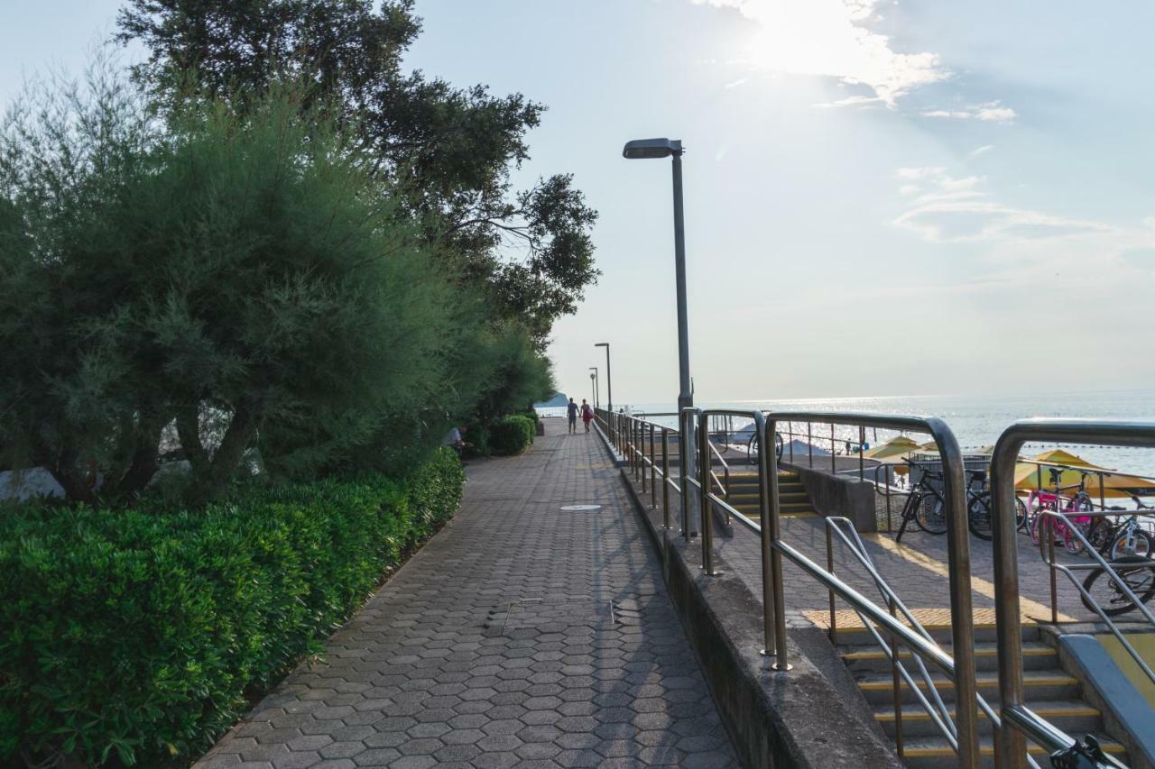 Apartments Amavi إيزولا المظهر الخارجي الصورة